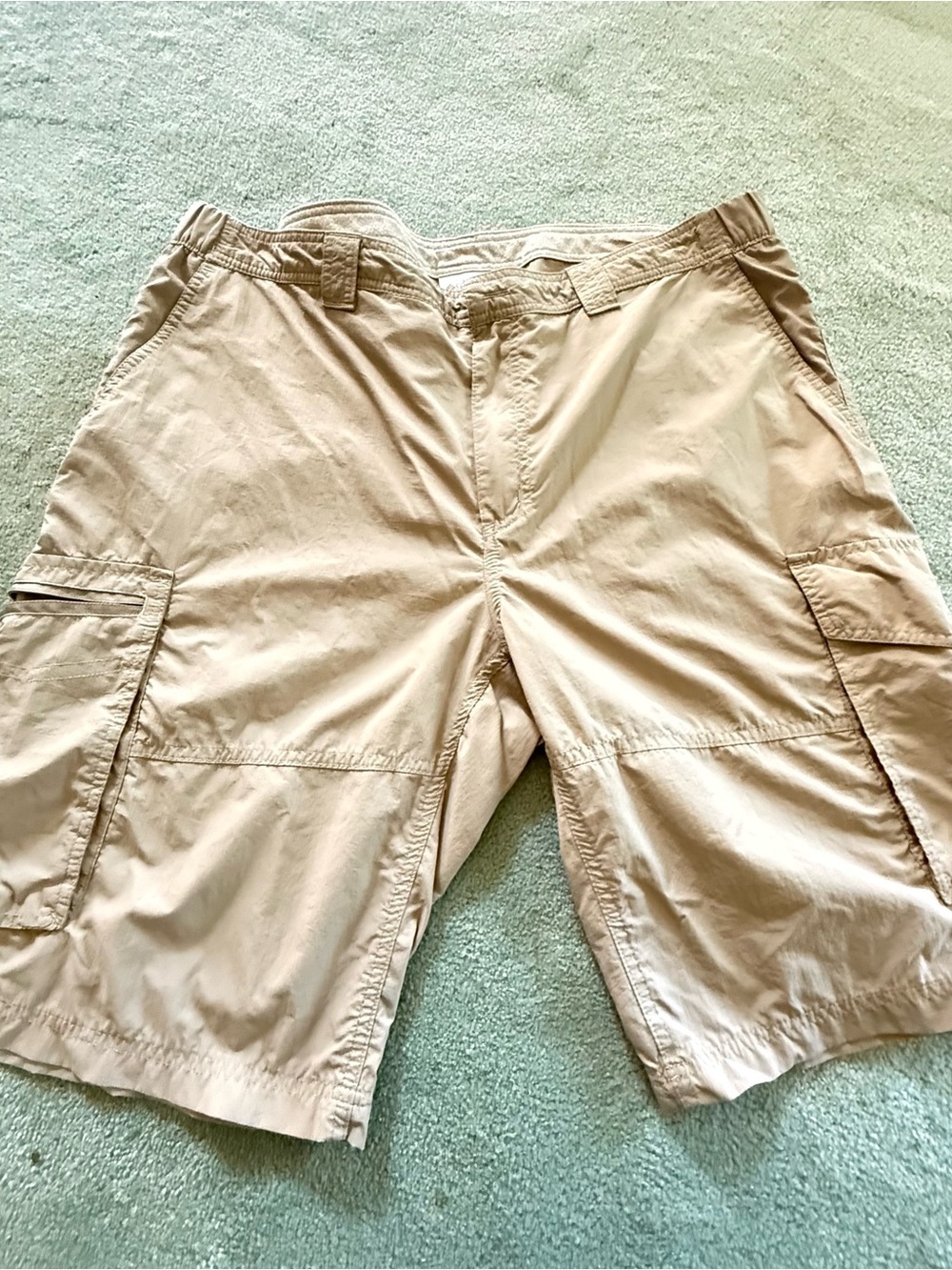 Columbia Beige Men's Cargo Shorts